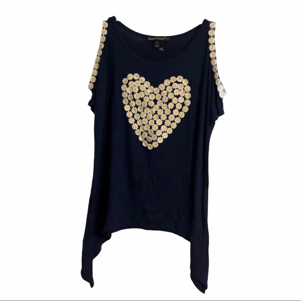 Almost Famous girls navy blue tank top with heart of daisies on front Size M - Picture 6 of 12